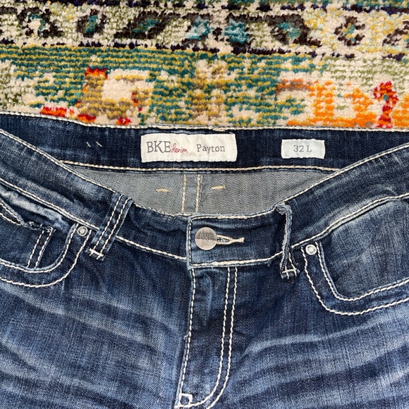 BKE Payton Jeans Womens 32x33 L Boot Cut Denim Blue Dark Wash Pants - Picture 4 of 6